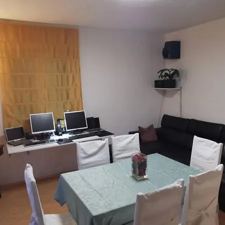 House Bugenvilla Dtosi